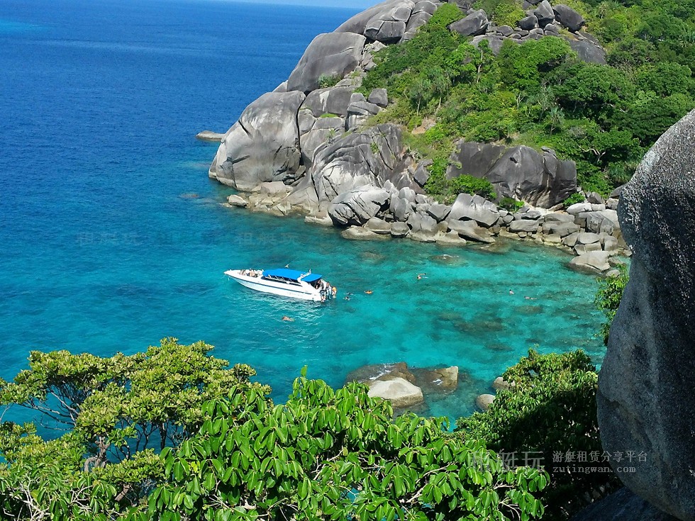 普吉游艇俱樂部(Boat Lagoon Marina)→閣朗艾島→蛋島→納卡島→普吉游艇俱樂部 普吉游艇俱樂部(Boat Lagoon Marina)→閣朗艾島→蛋島→納卡島→普吉游艇俱樂部