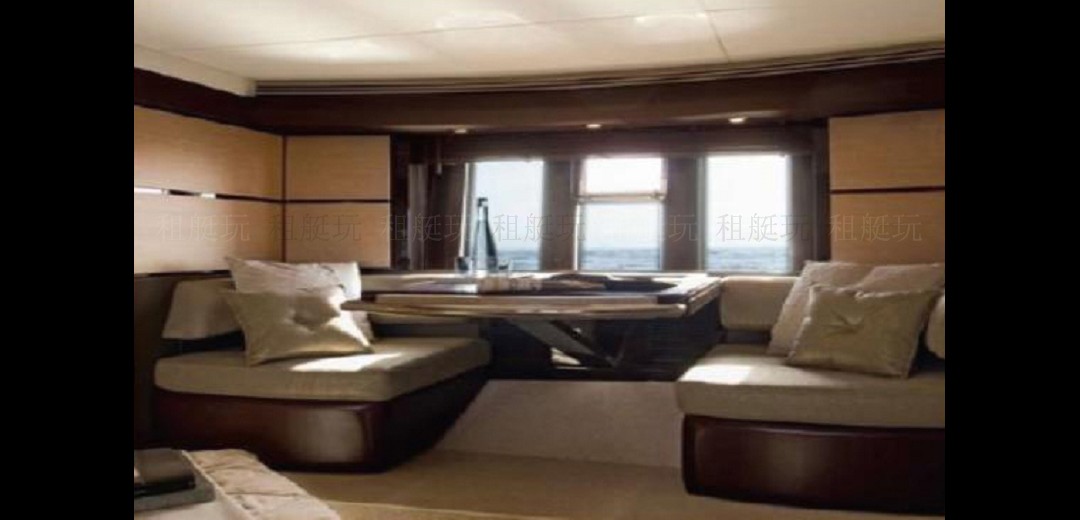Azimut 53
