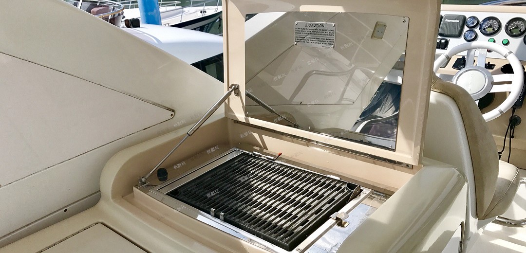Azimut 64